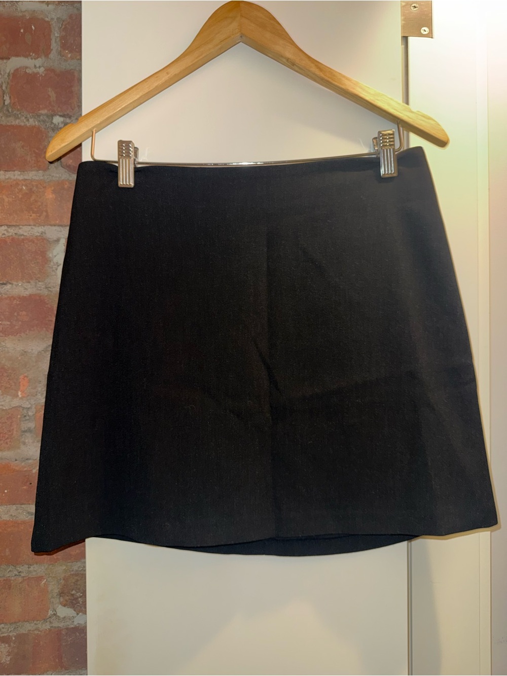 Aritzia (Wilfred) Classic Mini Skirt